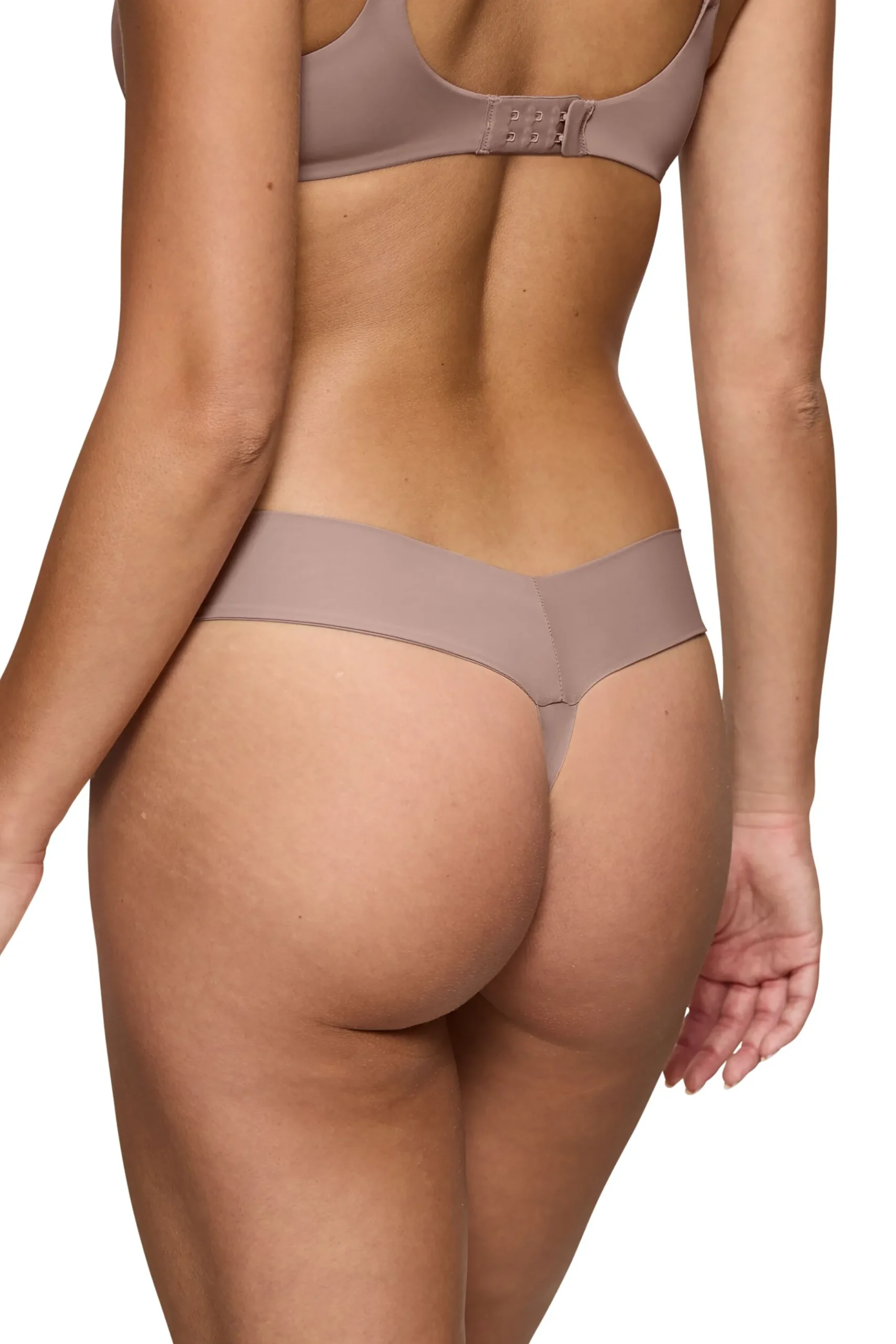 BodyMake-UpIllusion Trosor