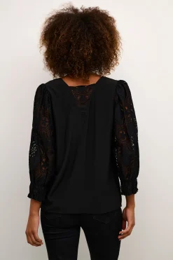 CUasmine Blus