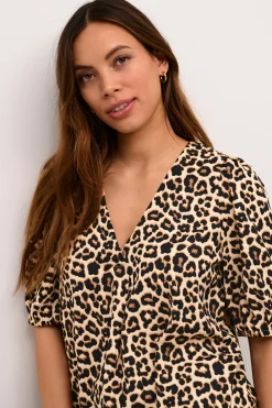CUbesti Blus
