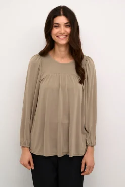 CUdeborah Blus