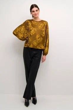 CUrosie Blus