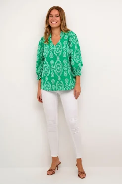 CUtia Blus