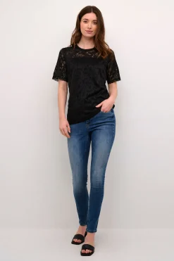CUzophia Blus