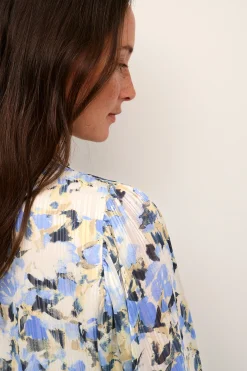 KAeva Blus