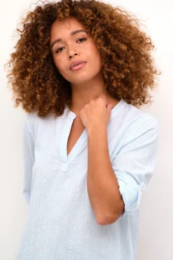 KAlena Blus