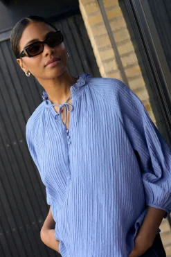 KAlianna Blus