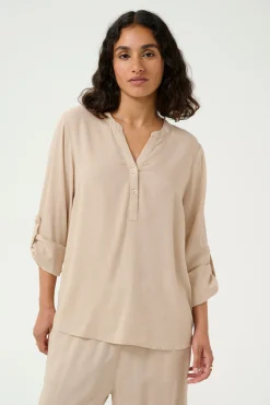 KAmilia Blus