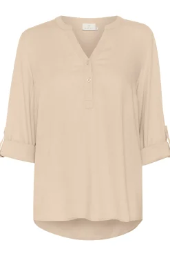 KAmilia Blus