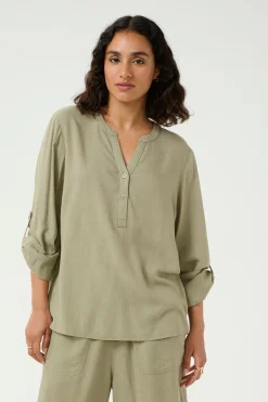 KAmilia Blus