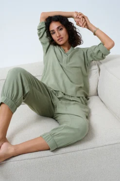 KAmilia Blus