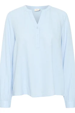 KAmilia Blus
