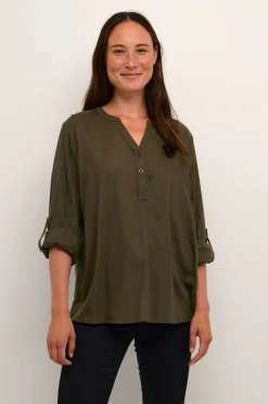KAmilia Blus