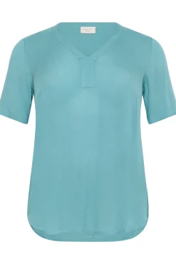 KCami Blus