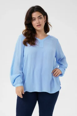 KCami Blus