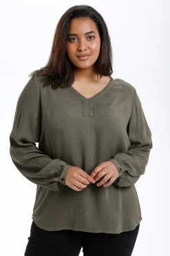 KCami Blus