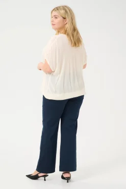 KCami Blus