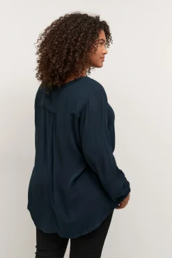KCami Blus