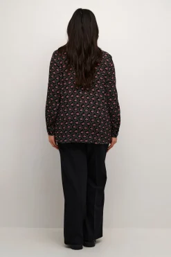 KCami Blus