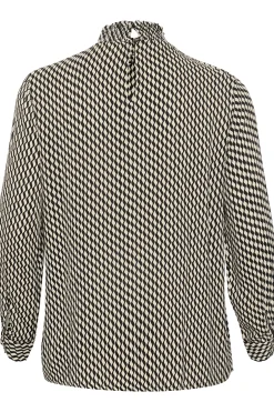 KCami Blus