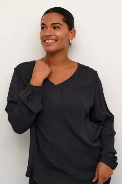 KCami Blus