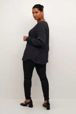 KCami Blus