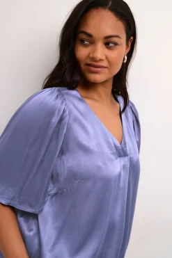 KCkana Blus