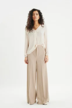 RindaIW Blus