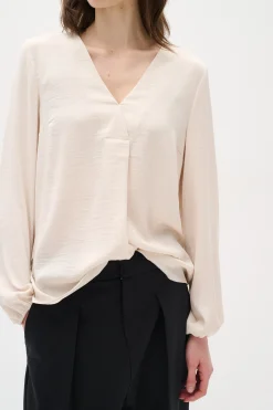 RindaIW Blus
