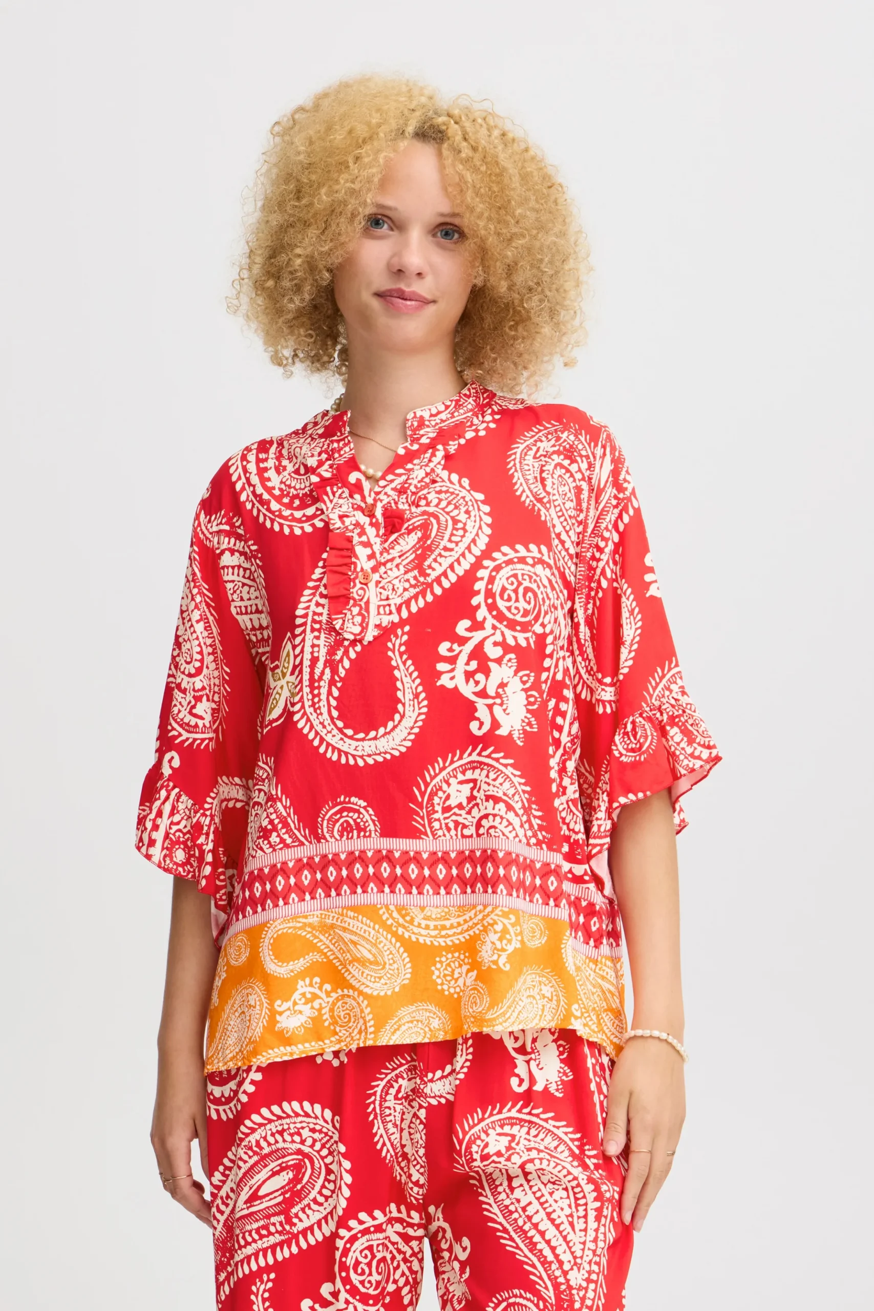 SBGALA Blus